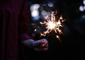 Precizări de la Poliție: când, unde și cum poți folosi artificii. Petardele sunt interzise, amenzile ajung până la 6.000 de lei