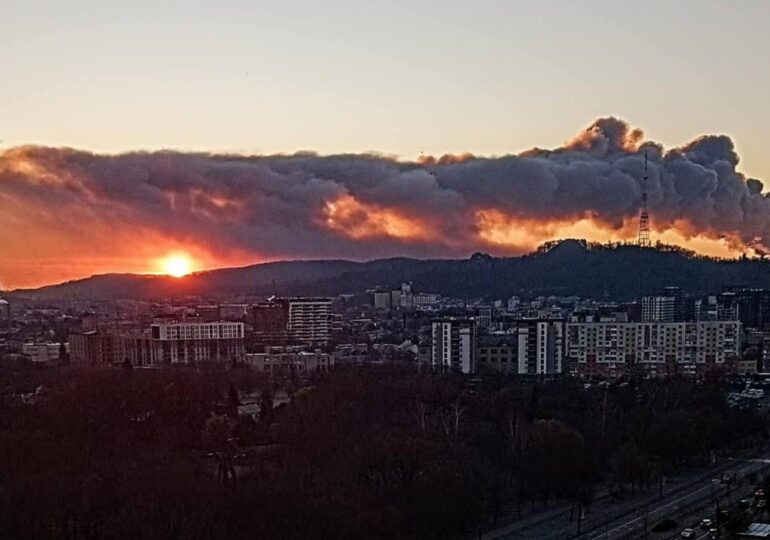 <span style="color:#990000;">Ziua 1365</span> Val de peste 500 de rachete și drone asupra Ucrainei. Măcel în Ternopil (Foto&Video). SUA și Rusia negociază în secret un plan de pace