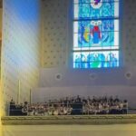 În Catedrala Națională, Corul Patriarhiei a cântat o melodie pe versuri atribuite poetului legionar Radu Gyr. Au fost prezenți ministrul Apărării și comandanți militari UPDATE