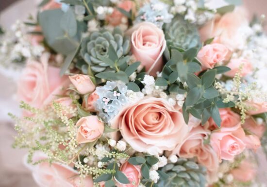 Cum alegi florile potrivite pentru un cadou memorabil - idei de la Maison Dadoo