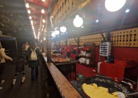 Bâlci cu muzică vulgară și grătare în parc, lângă Parlament, cu aviz de la Primăria Capitalei (Foto&Video)