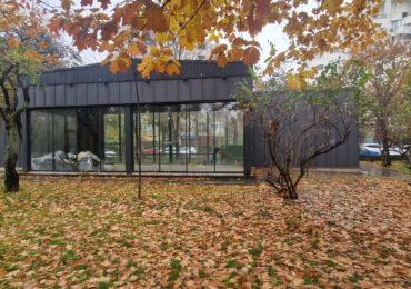 De 4 ani, o clădire goală se ridică în Parcul Circului. De ce e nefolosită și de ce să fim cu ochii pe ea