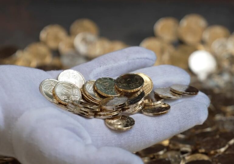 Bulgaria a dezvăluit cum vor arăta monedele sale euro (Foto & Video)