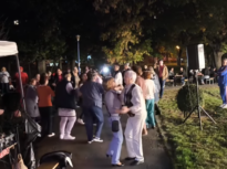 Cine și cum transformă marile parcuri din București în iarmaroace, cu grătare și muzică de pahar (Foto&Video)