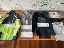 Cutia neagră care dă o nouă viață hainelor. Fabrica e unică în lume și procesul strict secret