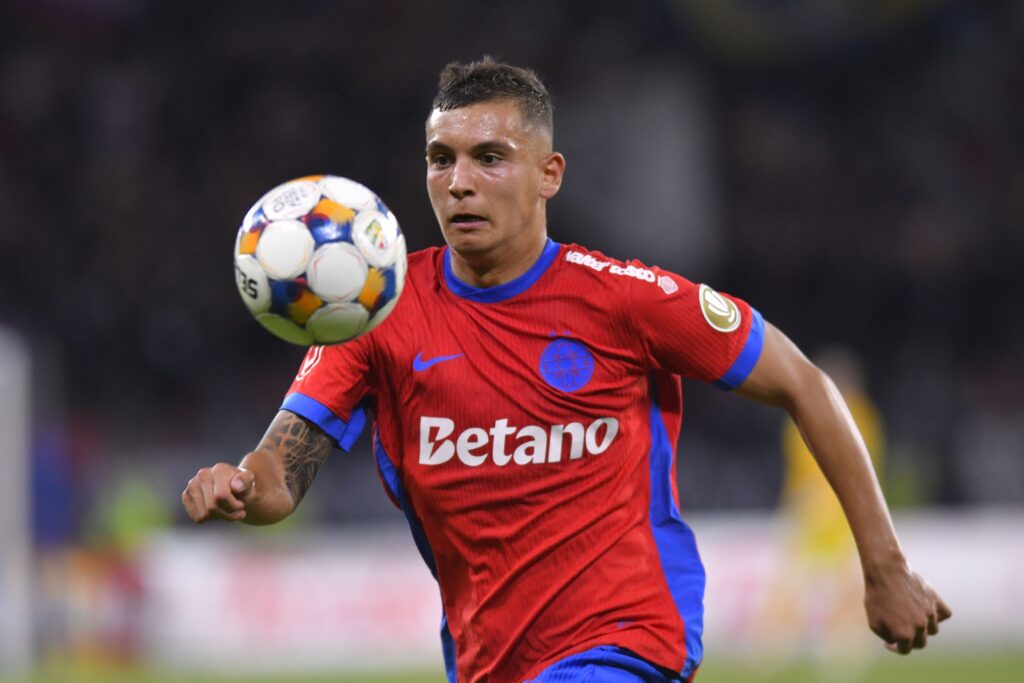 Întăriri la FCSB: N-a mai jucat de cinci luni, revine și poate rezolva o mare problemă