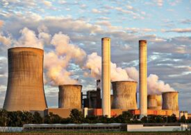 Respirăm aer otrăvit. Traficul și arderea lemnului, principalele surse de poluare în Europa