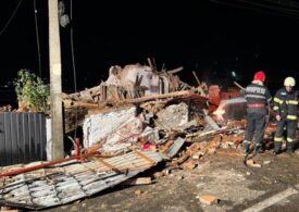 Explozie la o casă din Dej. Un bărbat a murit, bubuitura s-a auzit de la un kilometru (Video)