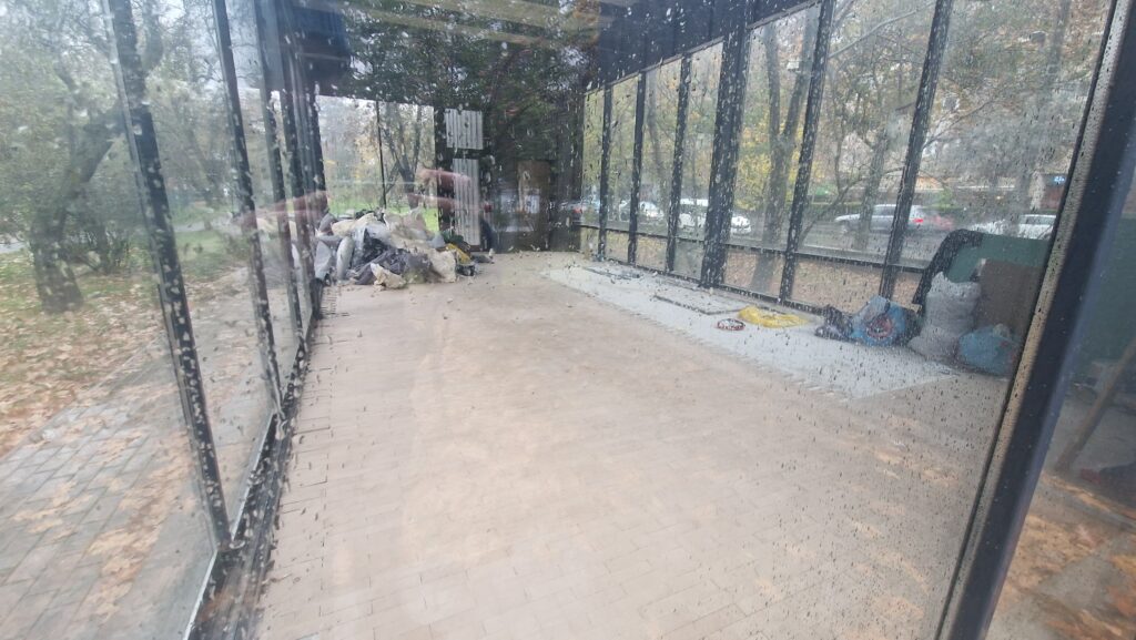 interior cladire usoara Parcul Circului