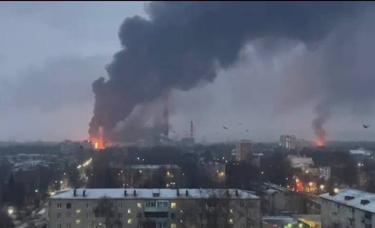 <span style="color:#990000;">Ziua 1369</span> Pokrovsk și Myrnohrad, la un pas de încercuire. Rusia revendică încă trei sate. Kievul lovește o centrală de lângă Moscova (Video)