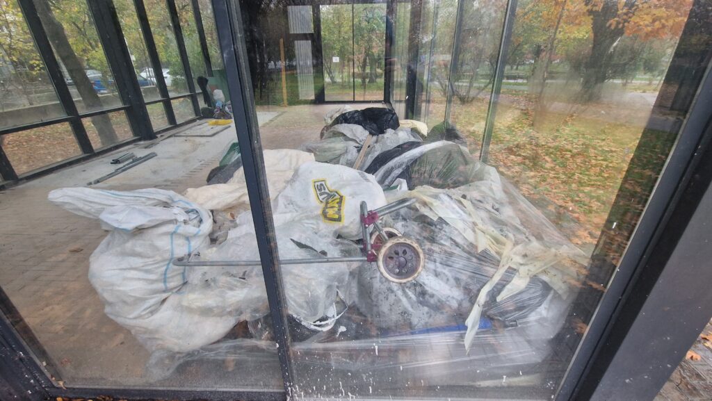 materiale de construcții în interiorul structuri