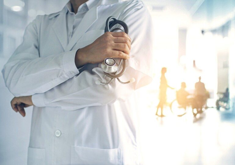 Românii plătesc 30% din cheltuielile medicale. Șeful CNAS: Nu e normal