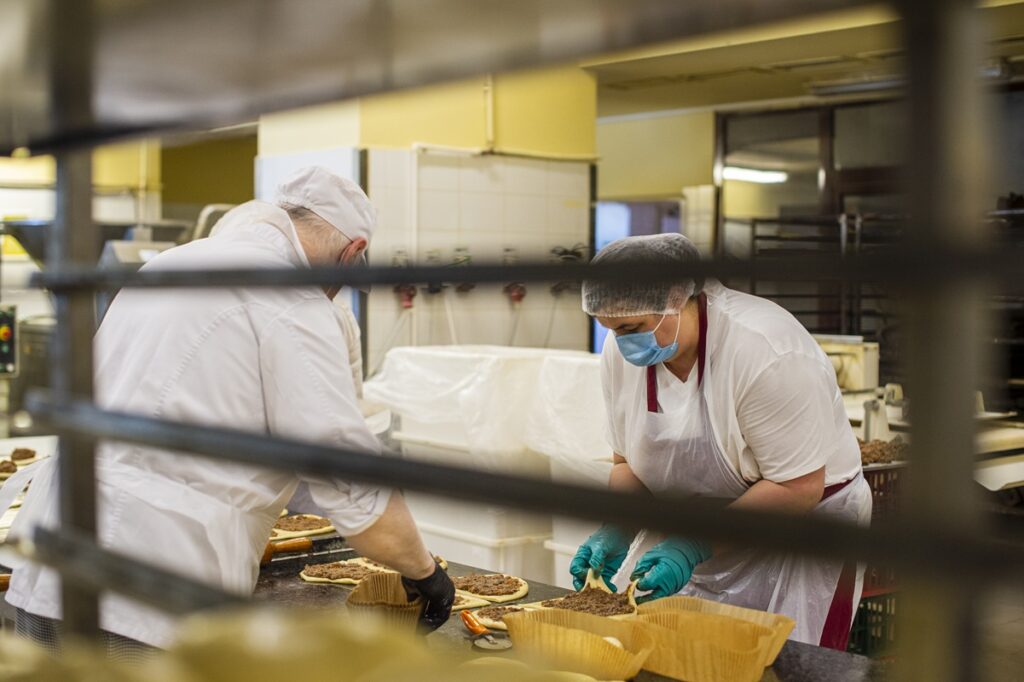 Peste trei decenii de tradiție, adaptare și inovație la Ana Pan