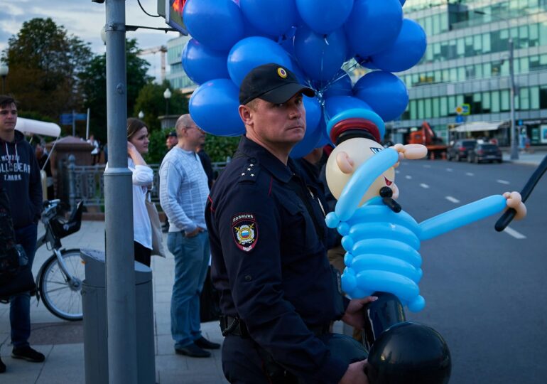 Ce are Kremlinul cu Halloween-ul: O sărbătoare „satanistă” care nu poate fi stăpânită cucerește mințile tinerilor ruși