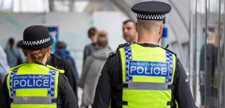 Doi tineri britanici, protagoniștii unuia dintre cele mai grave atacuri din Regatul Unit