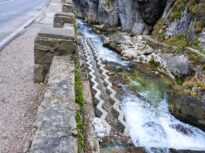 Scări pentru pești construite pe râul Bicaz (Foto)
