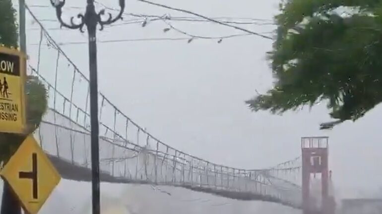 Peste un milion de persoane au fost evacuate în Filipine din calea super-taifunului Fung-wong (Video)