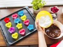 Pericolul din recipientele de copt din silicon