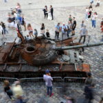 Ucrainenii ar fi tot mai dispuși să accepte renunțarea la teritoriile ocupate. Cei care se opun au scăzut de la 76% la 40%