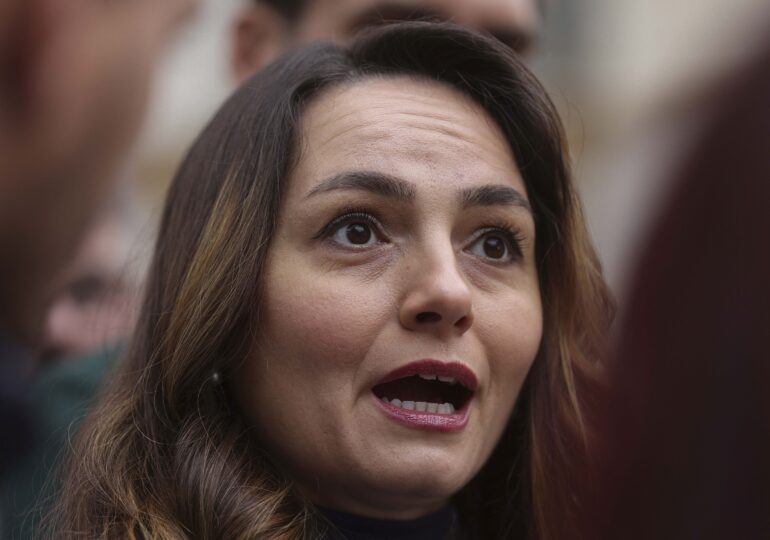Scandal la suveraniști: Anamaria Gavrilă l-a dat afară pe cel pe care acum o lună îl numise ”cu bucurie și încredere” lider de grup parlamentar