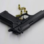 Beretta vrea să producă arme în România: transfer complet de tehnologie pentru pistoale, puști și aruncătoare de grenade