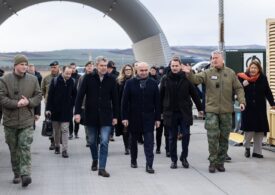 Ilie Bolojan și premierul olandez Dick Schoof au vizitat Baza Aeriană de la Câmpia Turzii