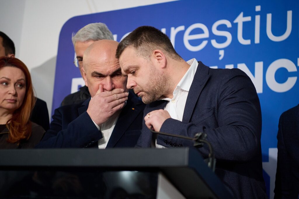 Sunt mai puternici Bolojan și Ciucu?