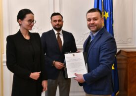 Ciucu a primit certificatul de ales și un cadou: Mai sunt câteva proceduri de urmat. Până atunci, rămân primarul Sectorului 6 și fac treabă