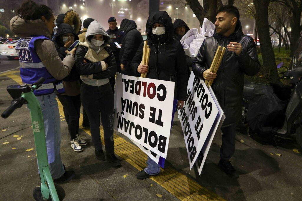 DECLIC_MESAJ_BOLOJAN_05_INQUAM_Photos_Octav_Ganea