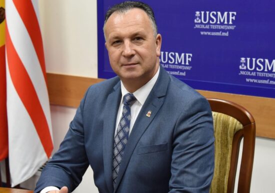 Ministrul care aproape plânge la TV vorbind despre BMW-ul de 100 de mii de euro (Video)