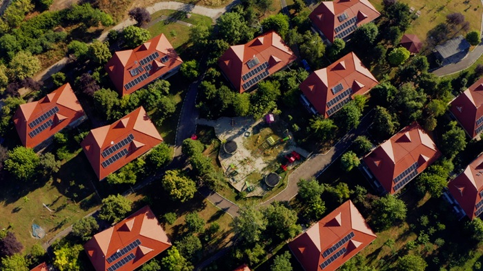 ENGIE Romania și Habitat for Humanity România anunță încheierea proiectului care a transformat SOS Satele Copiilor în prima comunitate eficientă energetic și care își produce propria energie electrică verde