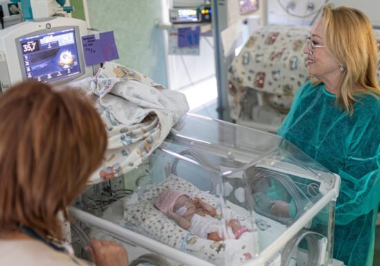 Salvați Copiii România lansează un apel către companiile din România de a direcționa 20% din impozitul pe profit