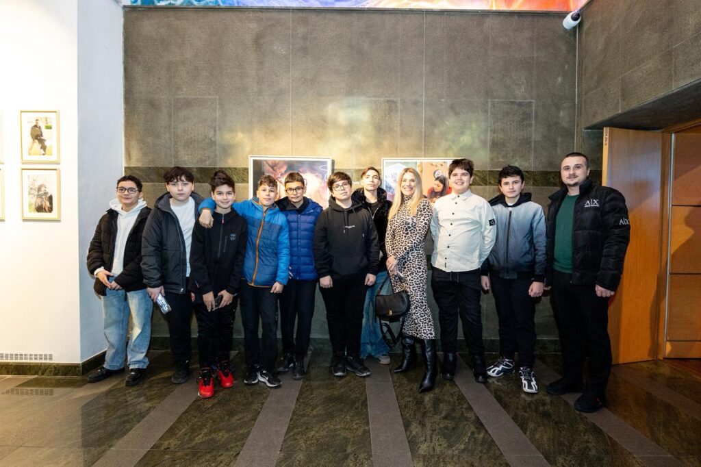 Foto Salvati Copiii_vernisaj expozitie foto (4)