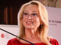 Cauzele pe care le susținem spun cine suntem ca oameni și ca societate. Chiar acum, putem face diferența între viață și moarte