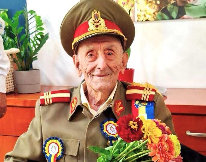 Nicușor Dan a oferit o singură decorație cu ocazia Zilei Naționale: „Reprezintă esența a ceea ce înseamnă dragostea de țară”