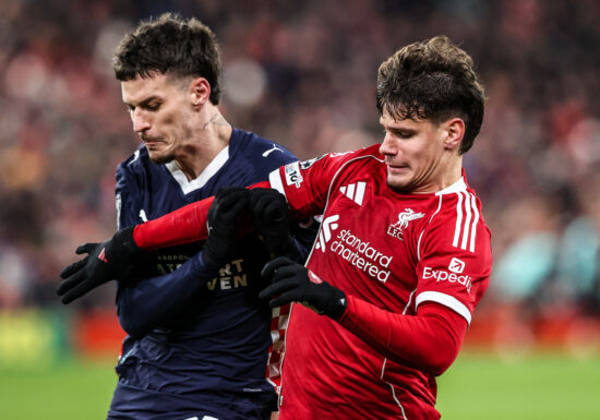 Antrenorul lui PSV n-a avut nici acum răbdare cu Dennis Man. Înlocuit la pauză după cifre foarte slabe