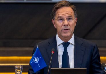 Summit B9: Președintele Poloniei și secretarul general NATO ajung azi la București. Ce program au