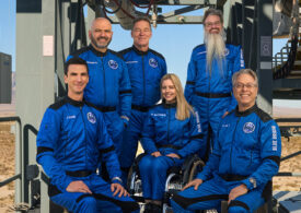 O ingineră paraplegică, prima persoană în scaun cu rotile care a ajuns în spațiu (Video)