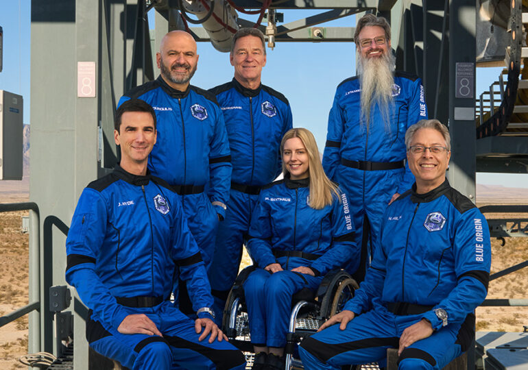 O ingineră paraplegică, prima persoană în scaun cu rotile care a ajuns în spațiu