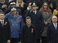 Ilie Bolojan, huiduit de suveraniști la Alba Iulia, în timp ce Nicușor Dan făcea o baie de mulțime la București (Video)