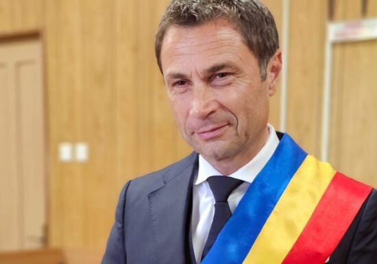 Revelion după gratii pentru primarul Mangaliei, care a luat peste 600.000 de euro mită