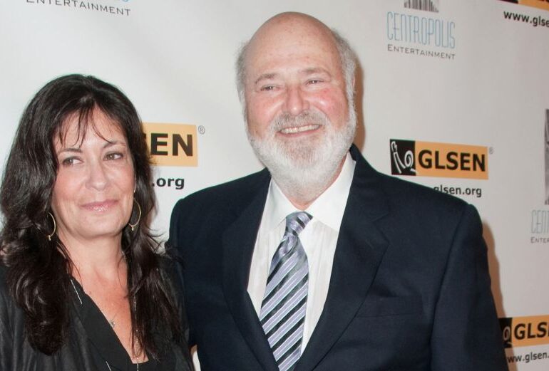 Șoc la Hollywood: Un celebru regizor și soția lui au fost găsiți morți în casă, cu răni de cuțit