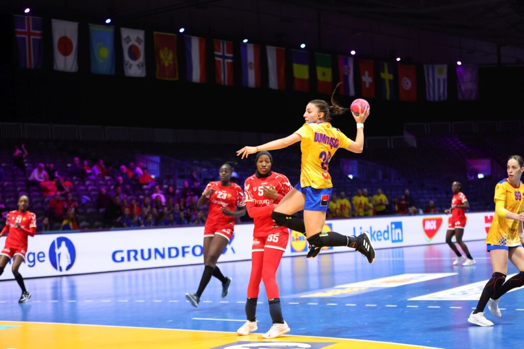 România se află la mâna ei pentru a termina în primele 10 țări la Campionatul Mondial de handbal. Calculele complete
