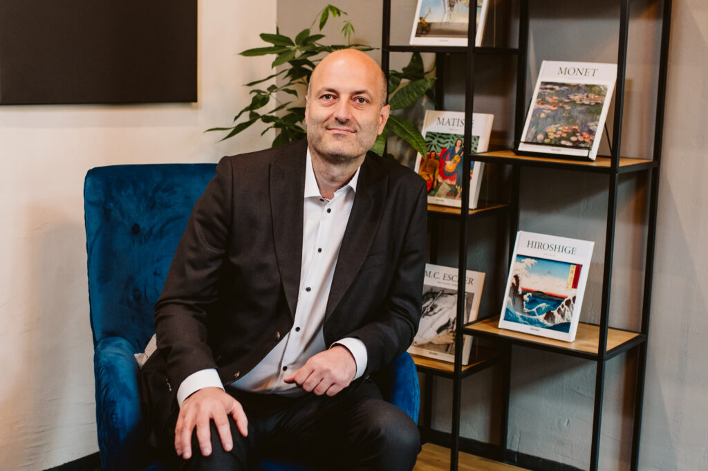 Ciprian Chiorean, CEO-ul care schimbă modul în care privim o resursă din ce în ce mai valoroasă, omul. Le spun antreprenorilo: Nu poți avea doar „Ronaldo”, ai nevoie și de oameni care pasează
