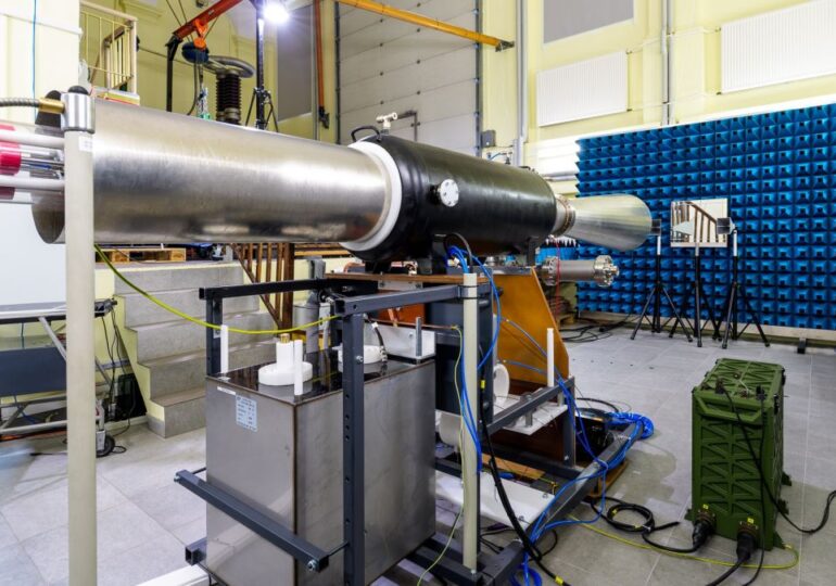 Scut invizibil împotriva dronelor: tehnologia care le prăjește în câteva secunde