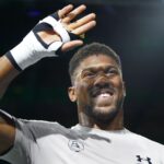 Anthony Joshua l-a făcut KO pe Jake Paul