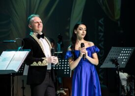 “Clopote Cântă” colind în primă audiție cu tenorul Ștefan von Korch și soprana Daniela Bucșan în concertul Christmas Extravaganza din 17 decembrie