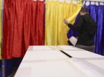 Peste jumătate dintre români vor alegeri anticipate. AUR conduce în intenția de vot, urmat de PSD și PNL – sondaj CURS