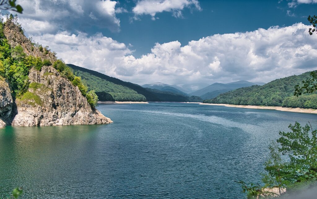 Avertismentul unui fizician, după criza de la Paltinu: România trebuie să ia măsuri urgente în cazul barajelor din beton, suntem deja pe o pantă periculoasă