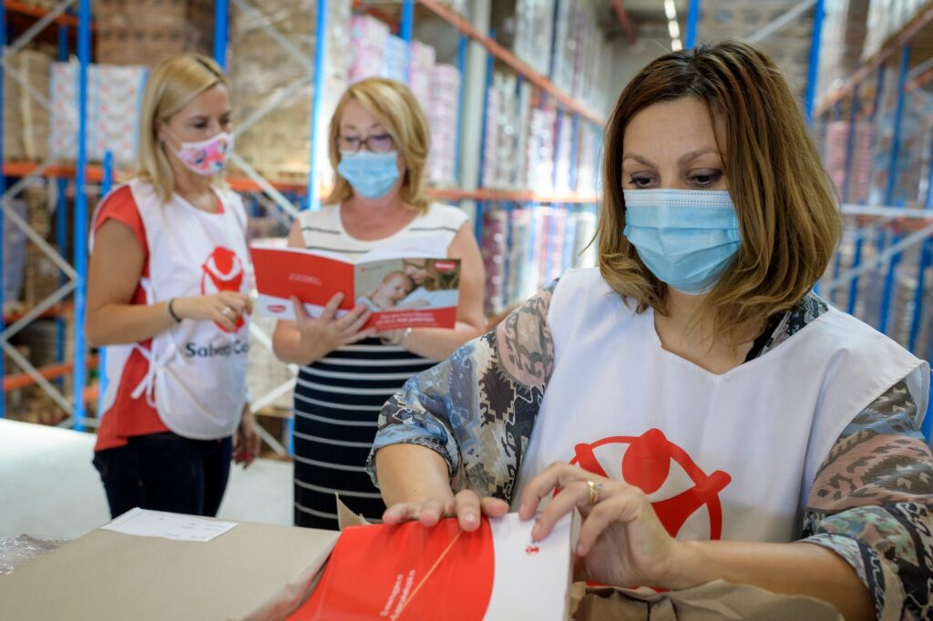 Un copil sub un an moare la fiecare 10 ore în România. O urgență ignorată, avertizează Salvați Copiii România – interviu